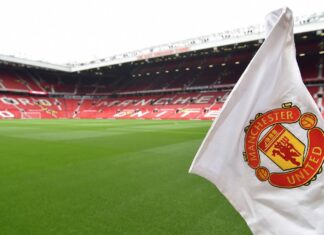 Star rejecting other clubs so he can agree personal terms with Man Utd