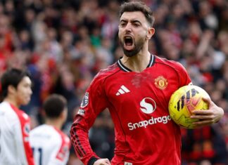 Man Utd offered to sign one of the “world’s best strikers”