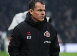 Sunderland launch formal offer to sign star ahead of Aston Villa