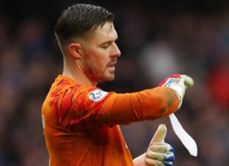 3/10 flop must have played his last game for Rangers