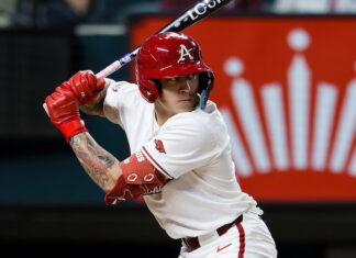 Mammoth homers, Dietz gem lead Arkansas to win over Ole Miss • D1Baseball