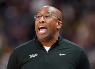 Mike Brown Calls Out Karl-Anthony Towns After Knicks Loss