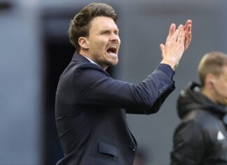 Rangers could sack Rohl by hiring the next Walter Smith at Ibrox