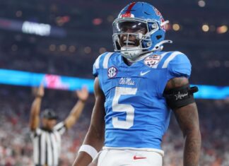 2027 NFL mock draft: Early first-round projections based on 2026 positional order