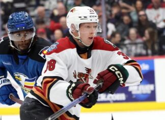 Oilers sign Aku Räty